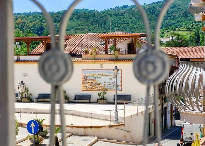 In Centro カステッラバーテ